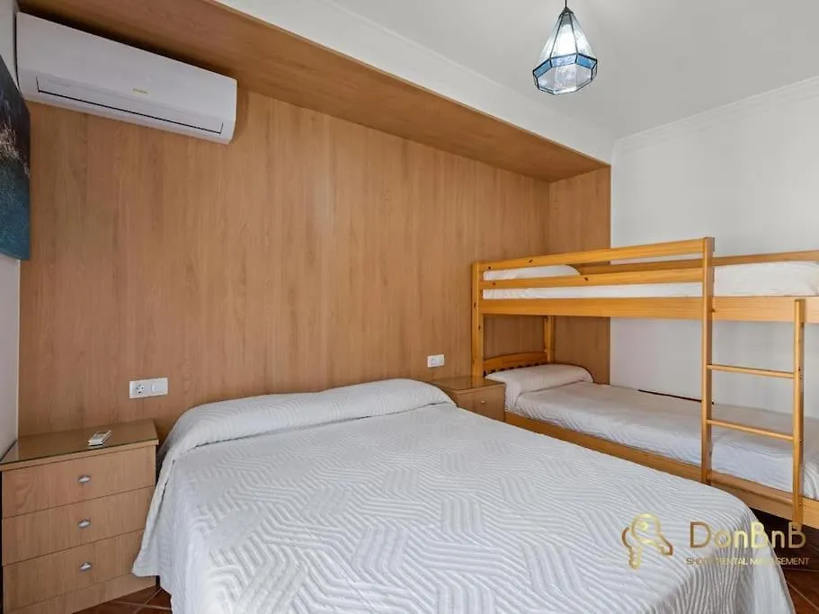 Casa Con 3 Habitaciones En El Tarajal Malaga Spain