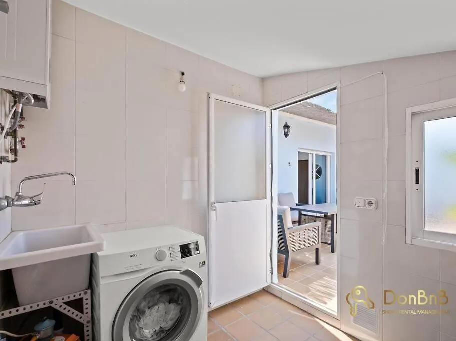 Holiday home Casa Con 3 Habitaciones En El Tarajal Malaga Spain