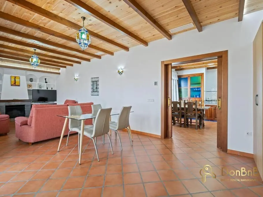 Casa Con 3 Habitaciones En El Tarajal Malaga 0*,  Spain